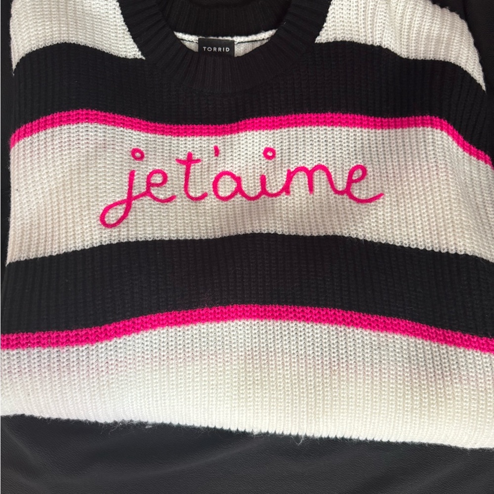 Torrid Black, White, and Pink 'Je T'aime' Sweater